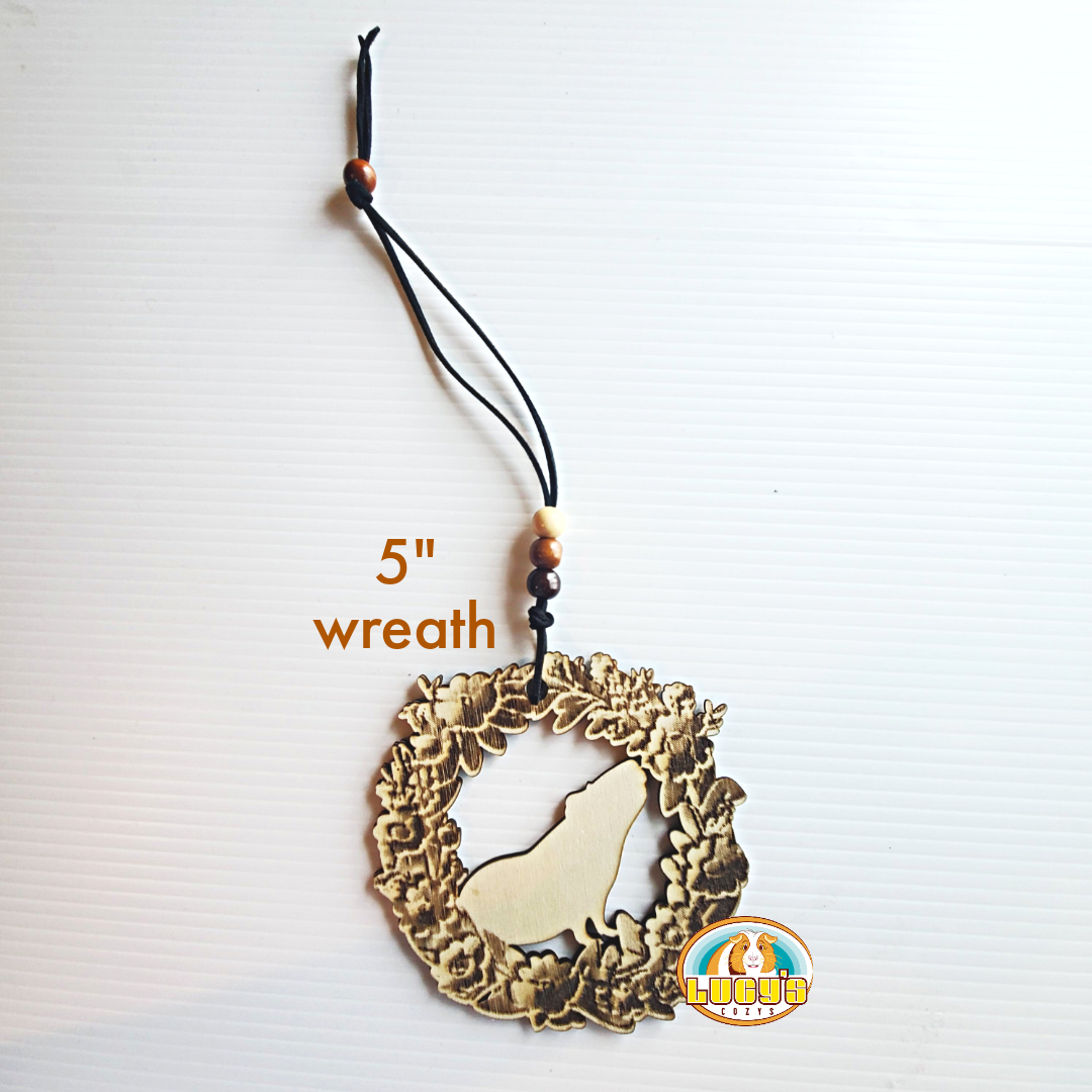 5" Hanging Piggy Wreath