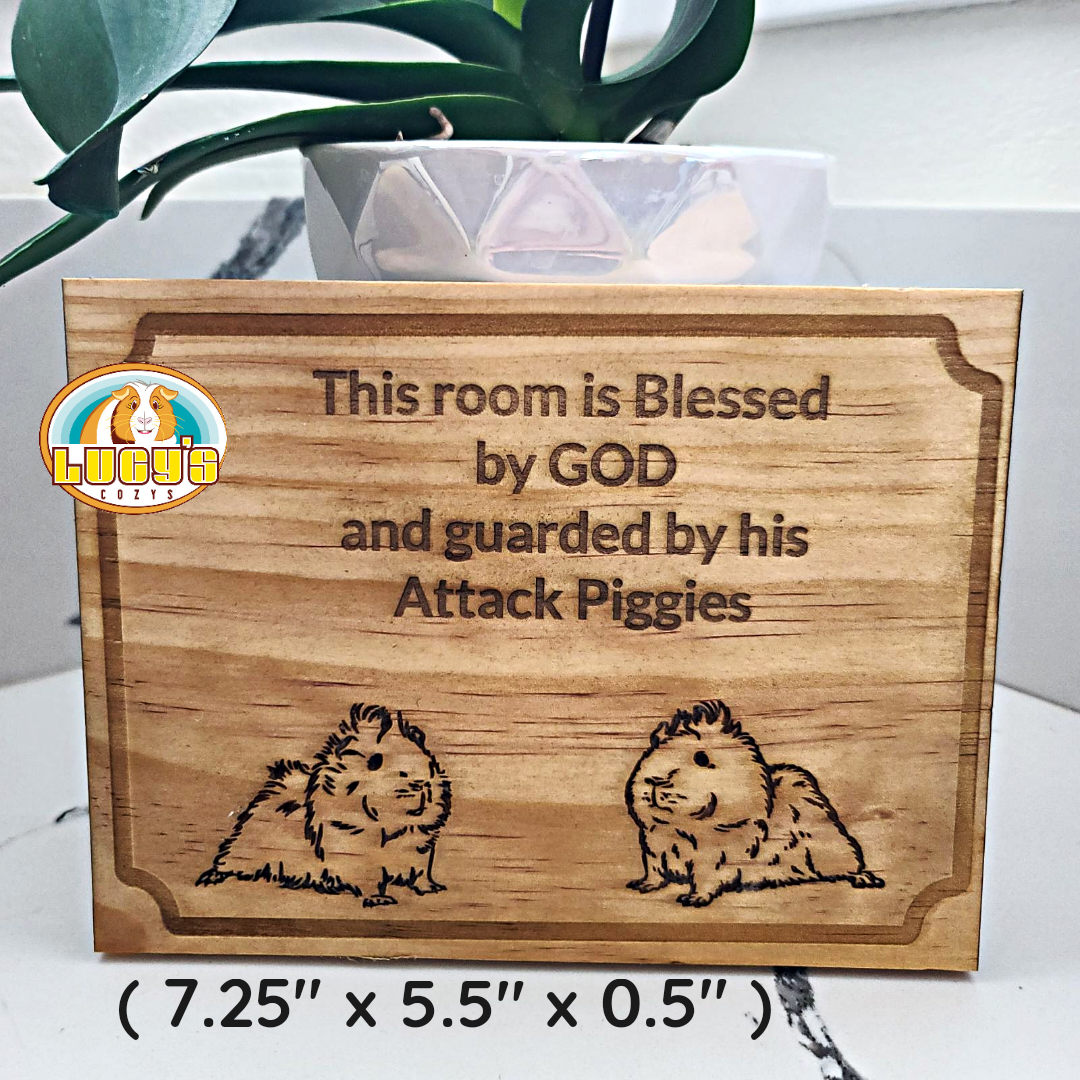 Wood Guinea Pig Decor